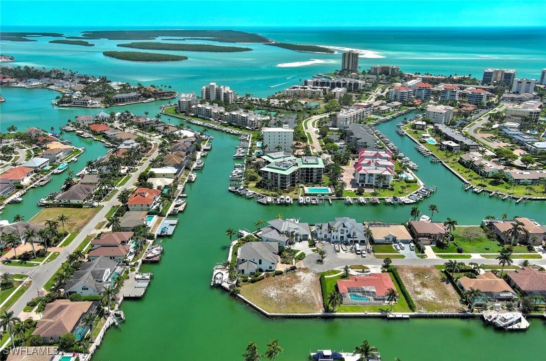 895 Banyan Ct., Marco Island, FL 34145
