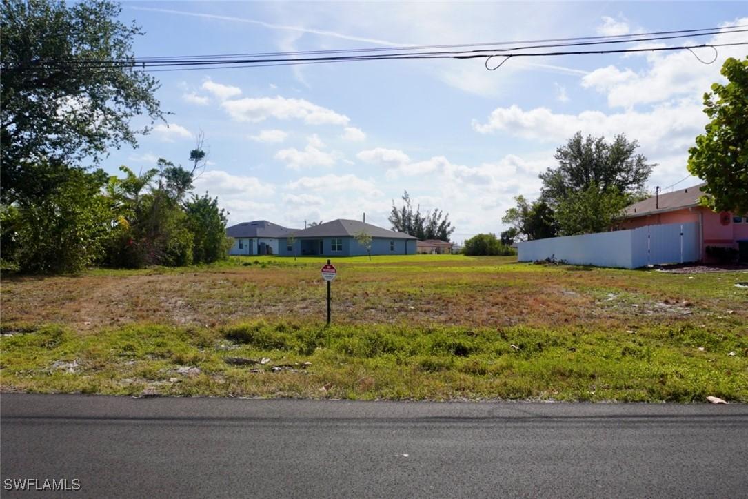 113 SW 17th Pl., Cape Coral, FL 33991