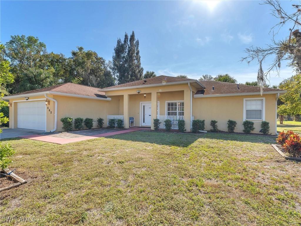 465 2nd Ave., Labelle, FL 33935
