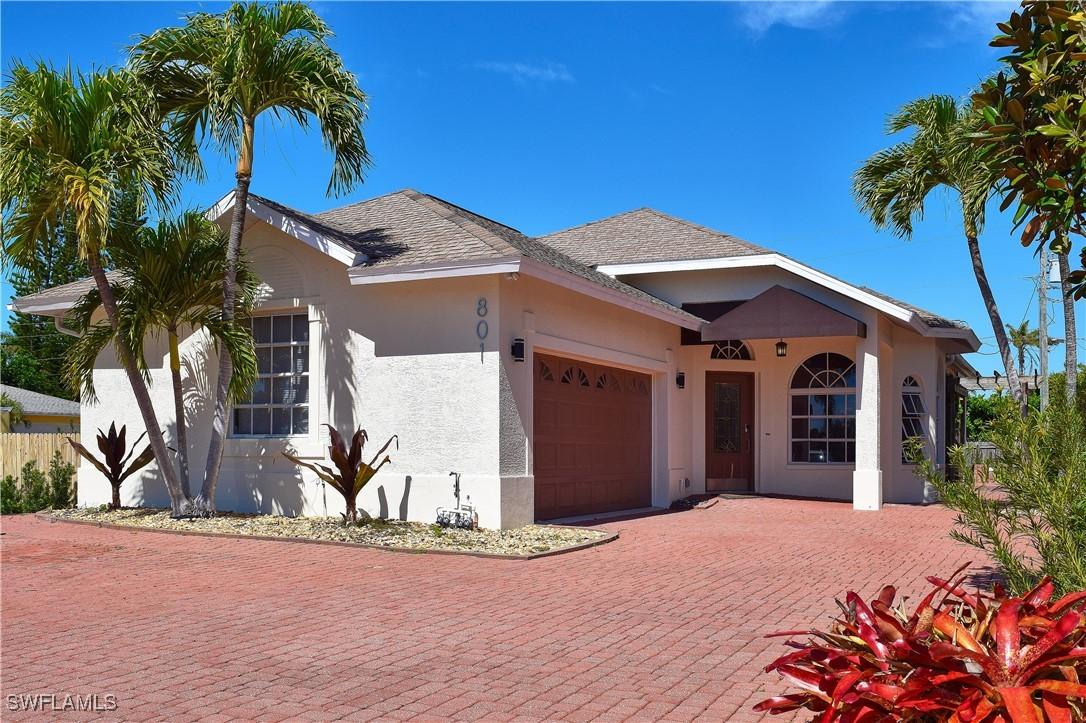 801 99th Ave., Naples, FL 34108