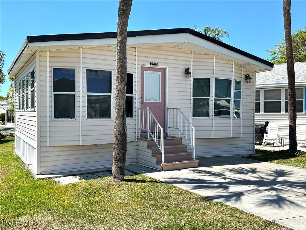 10840 Bonapartes Gull, Estero, FL 33928