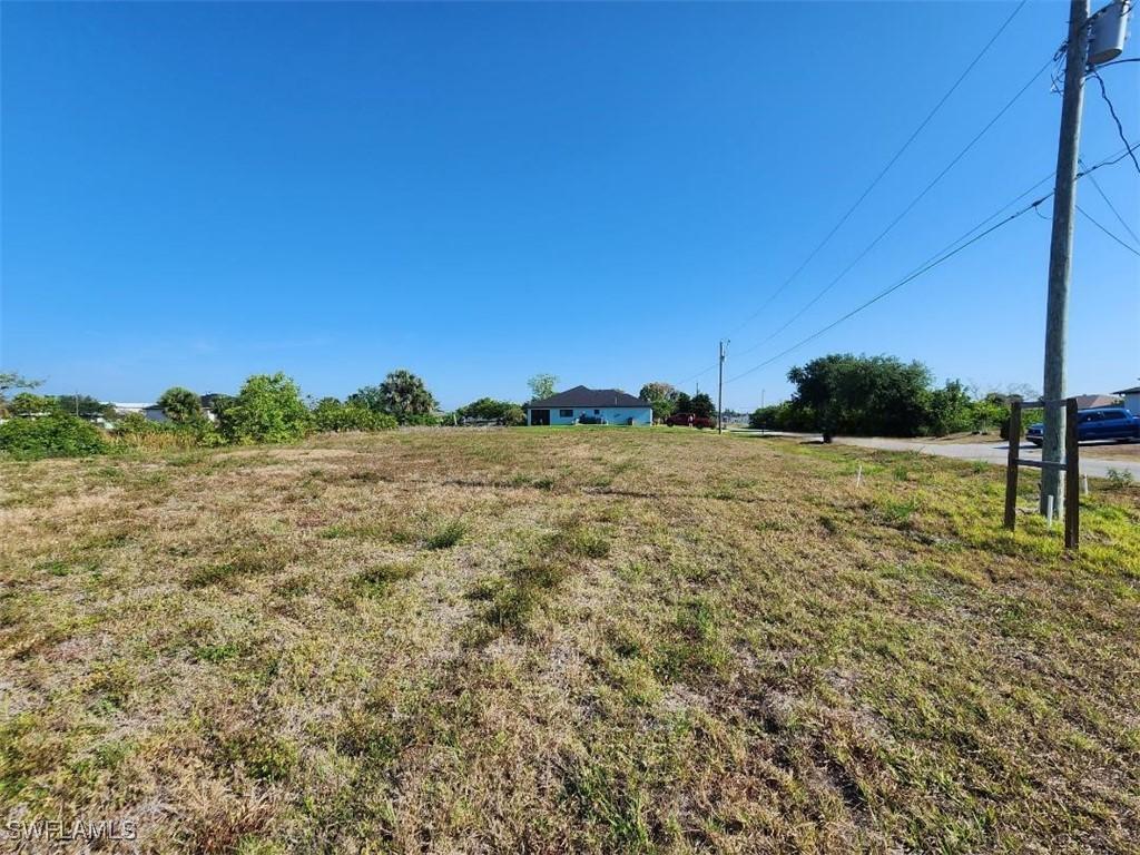2210 NE 22nd Ave., Cape Coral, FL 33909