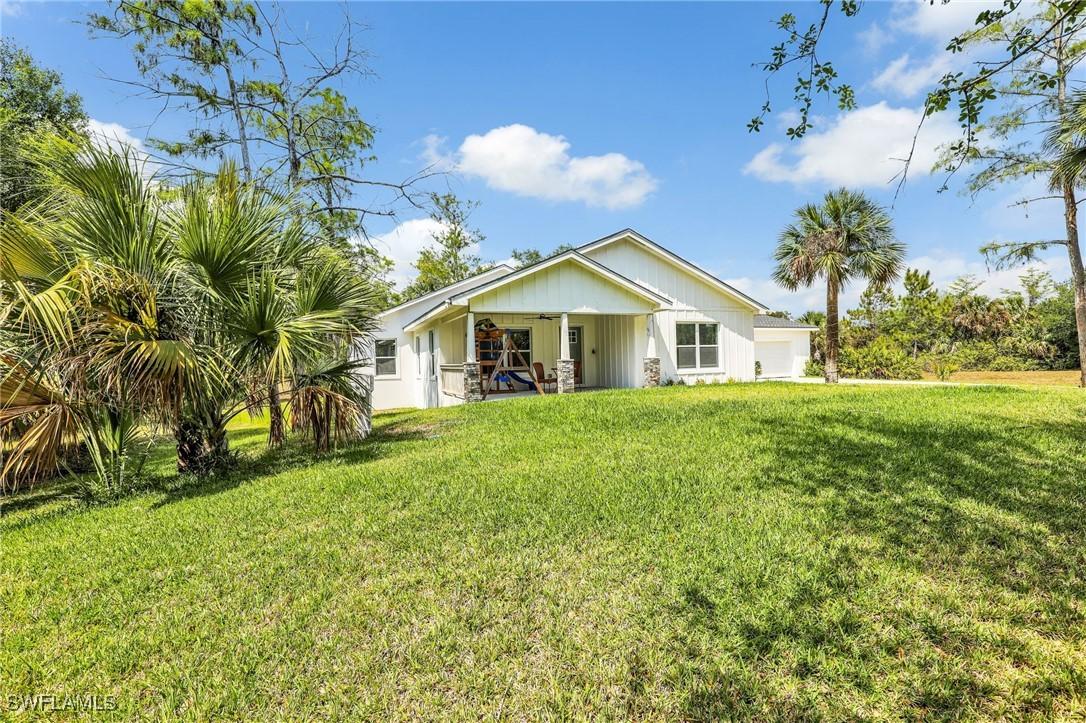 29 37th Ave., Naples, FL 34120