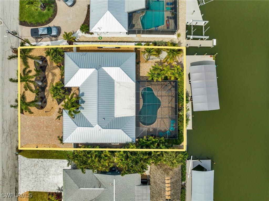 11 Sunview Blvd., Fort Myers Beach, FL 33931