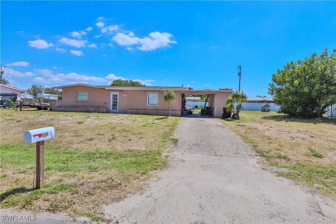 502 Bougainvillea Rd., Lehigh Acres, FL 33936