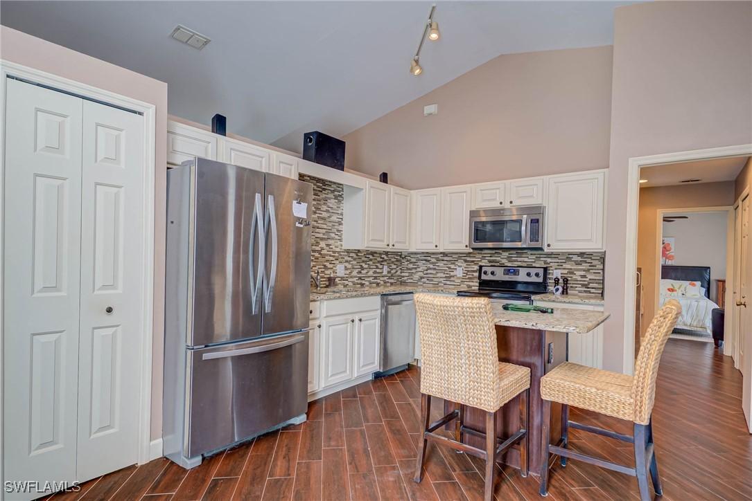 442 Golden Gate Blvd., Naples, FL 34120