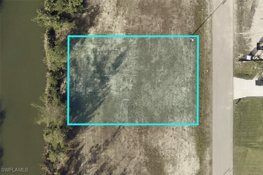 3610 NE 21st Pl., Cape Coral, FL 33909