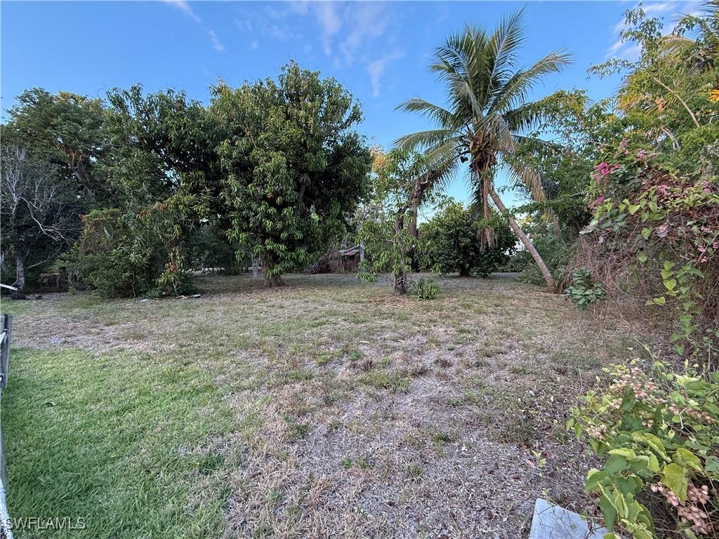 1425 Linhart Ave., Fort Myers, FL 33901