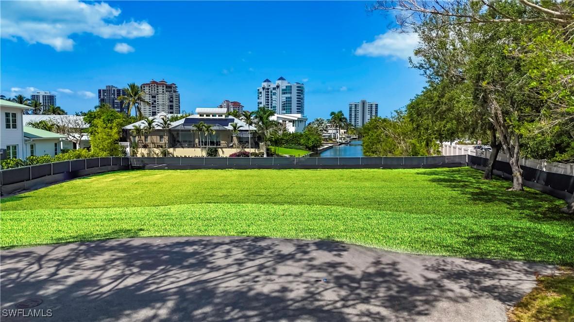 5291 Sand Dollar Ln., Naples, FL 34103