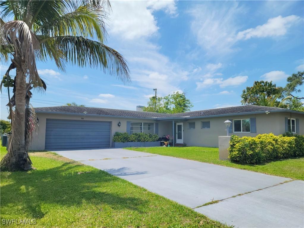 304 Hollywood St., Lehigh Acres, FL 33936