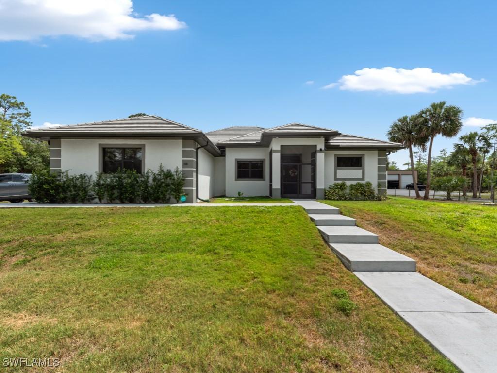 2538 4th Ave., Naples, FL 34120