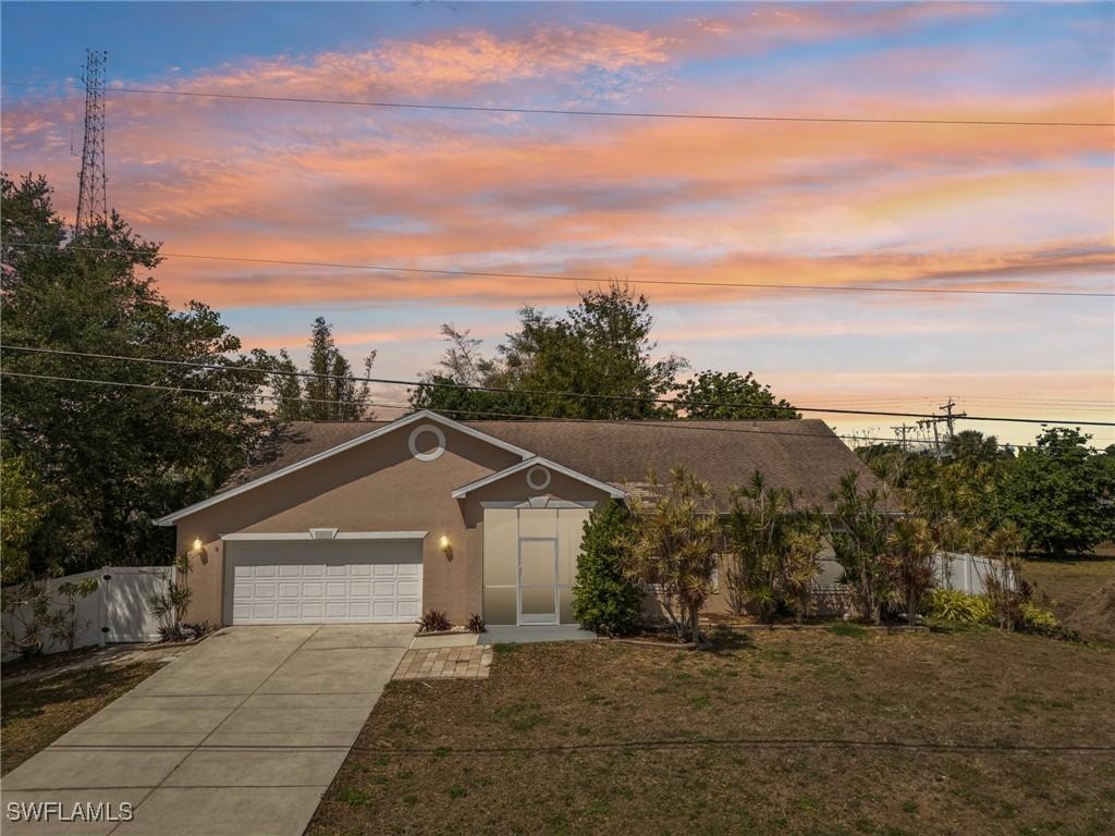 1551 Evalena Ln., North Fort Myers, FL 33917