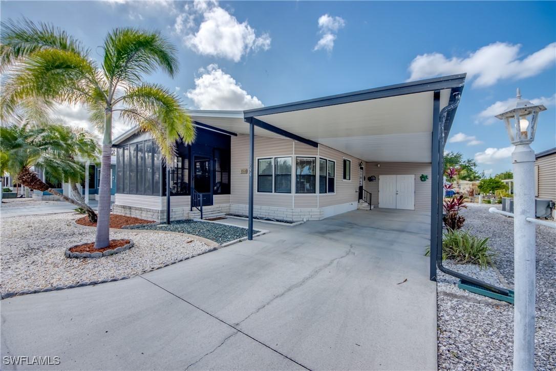 4939 Mullette Ln., St. James City, FL 33956