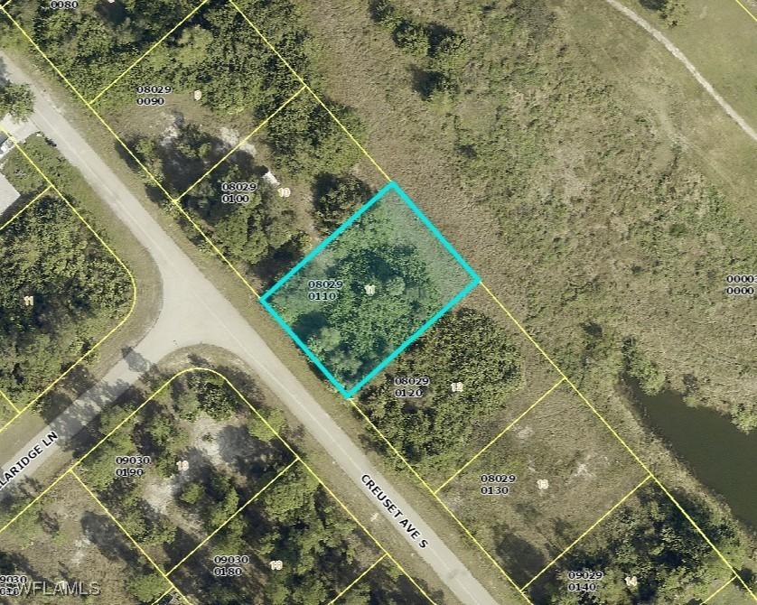 657/659 Creuset Ave., Lehigh Acres, FL 33974