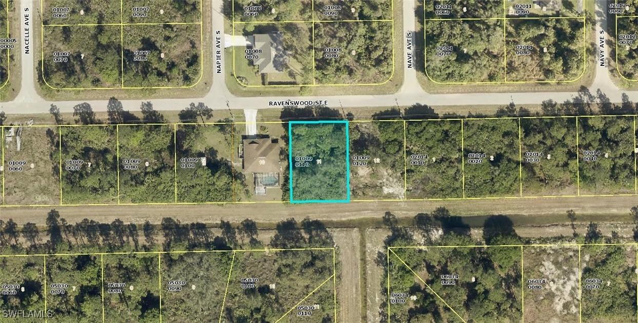 1128 Ravenswood St., Lehigh Acres, FL 33974