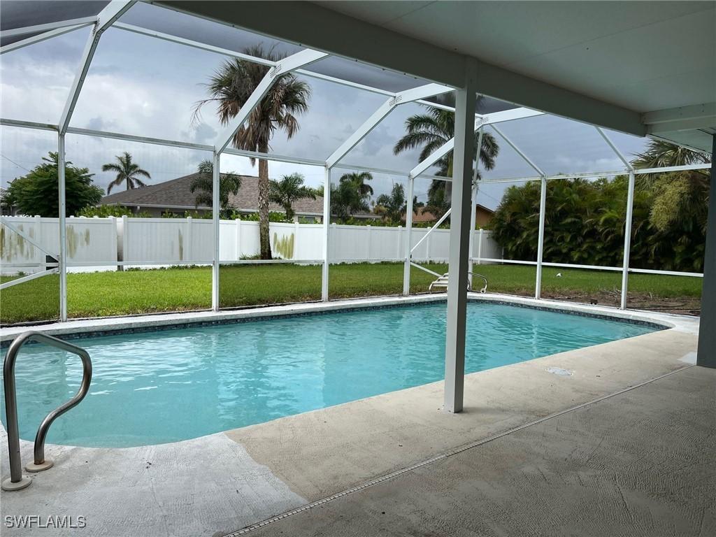 2210 SE 27th Ter., Cape Coral, FL 33904