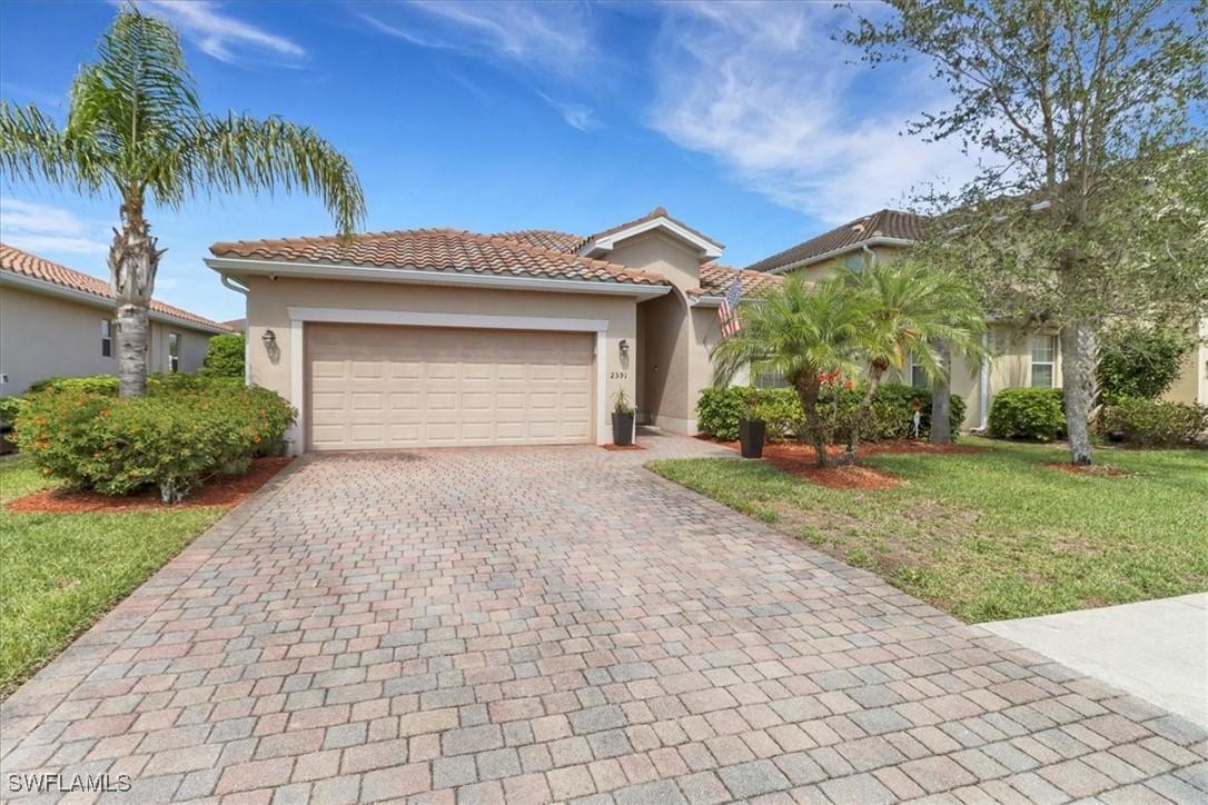 2391 Heydon Cir., Naples, FL 34120