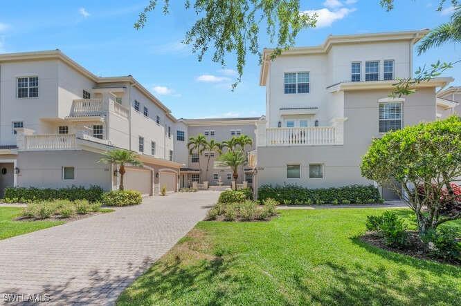 554 Avellino Isles Cir. #101, Naples, FL 34119