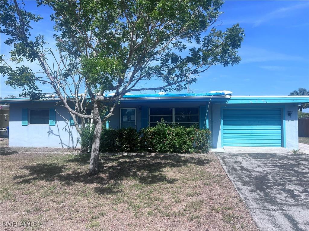 4345 Orangewood Ave., Fort Myers, FL 33901