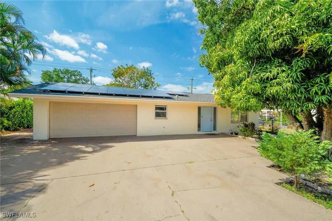 1408 Charles Ct., Fort Myers, FL 33919