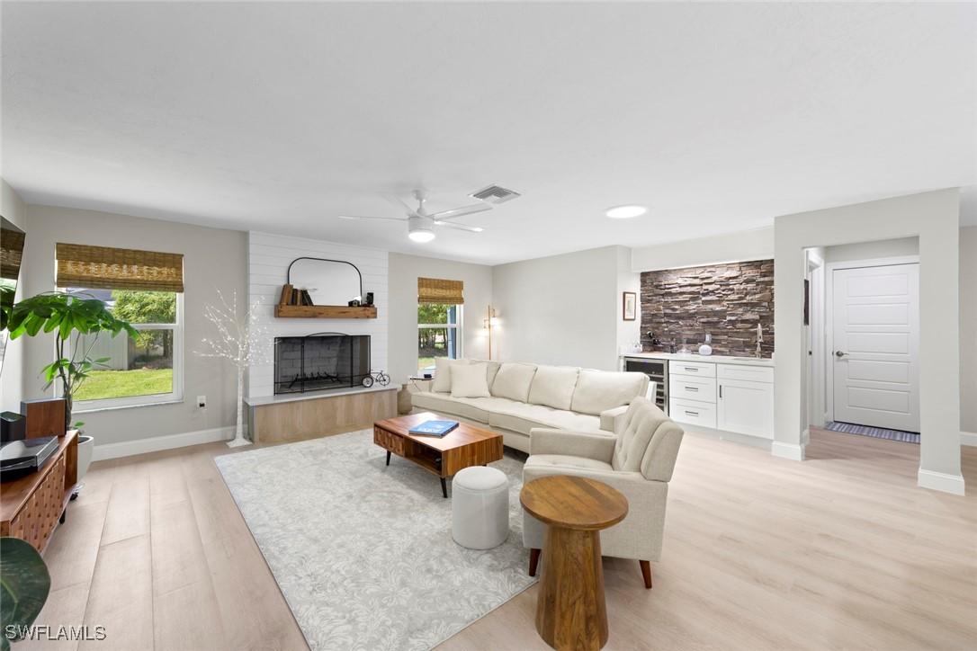 3795 Liberty Sq., Fort Myers, FL 33908