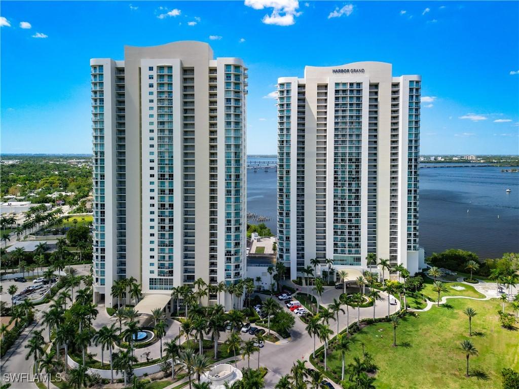 3000 Oasis Grand Blvd., Fort Myers, FL 33916