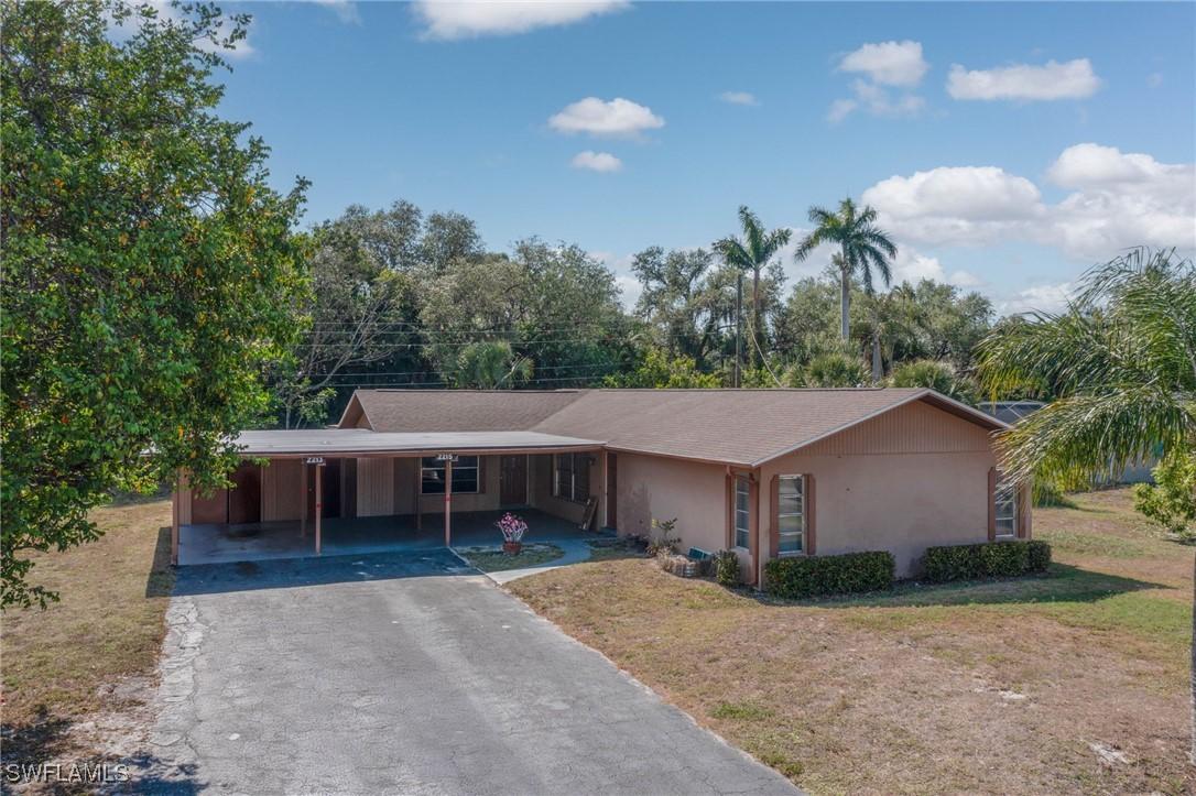 2215 Marilyn Ln., Fort Myers, FL 33905