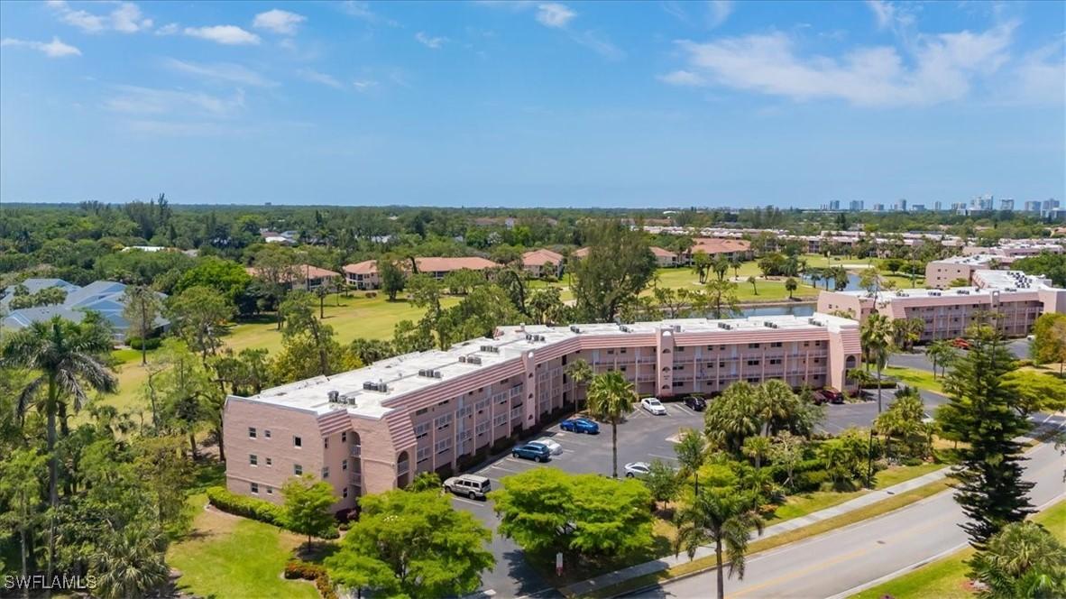 400 Forest Lakes Blvd. #301, Naples, FL 34105
