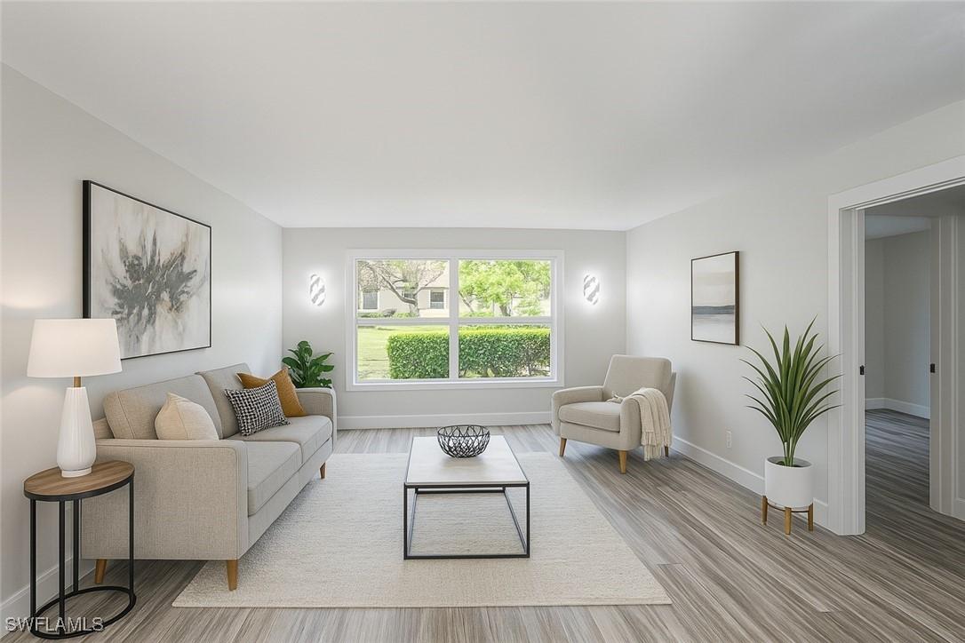 530 Broad Ave., Naples, FL 34102