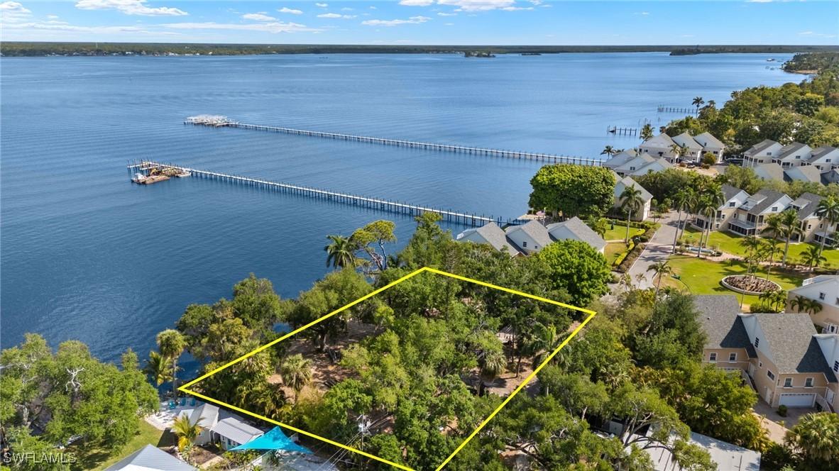 3541 E Riverside Dr., Fort Myers, FL 33916