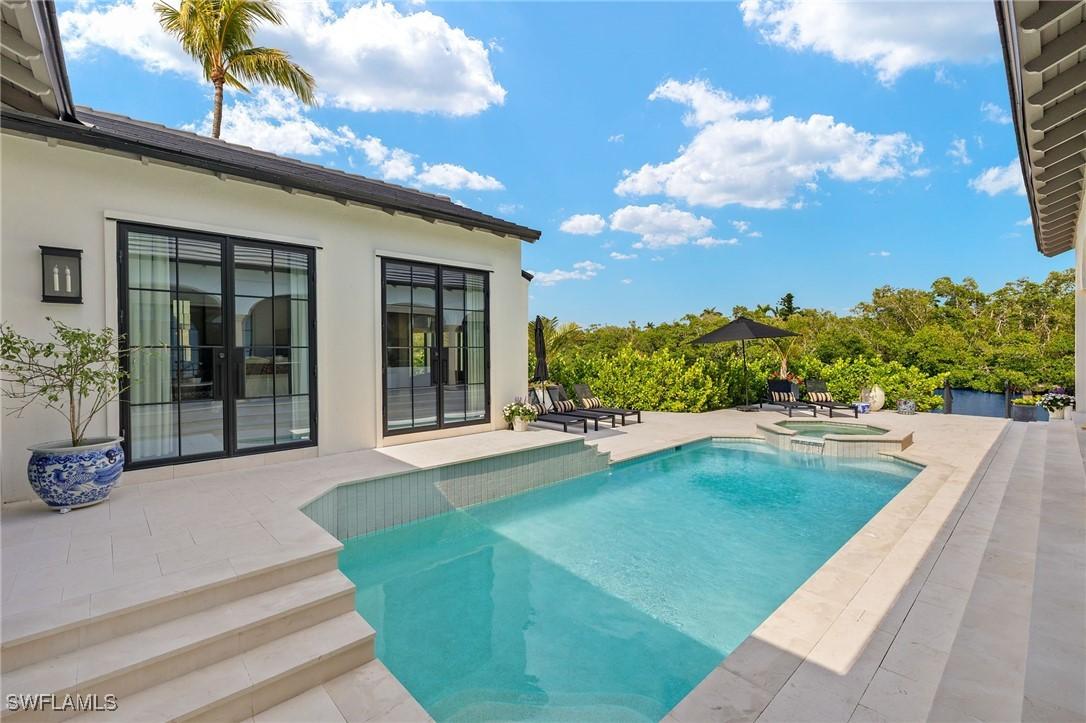 1051 Sumica Dr., Fort Myers, FL 33919