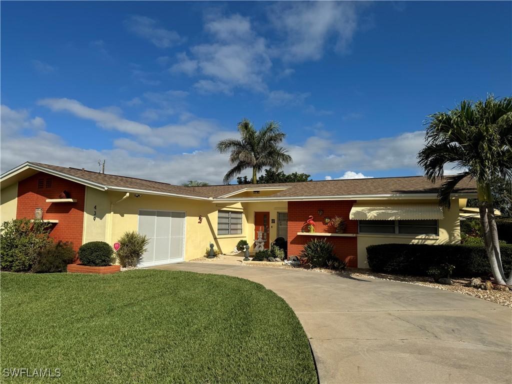 439 SE Monterey Ave., Cape Coral, FL 33904
