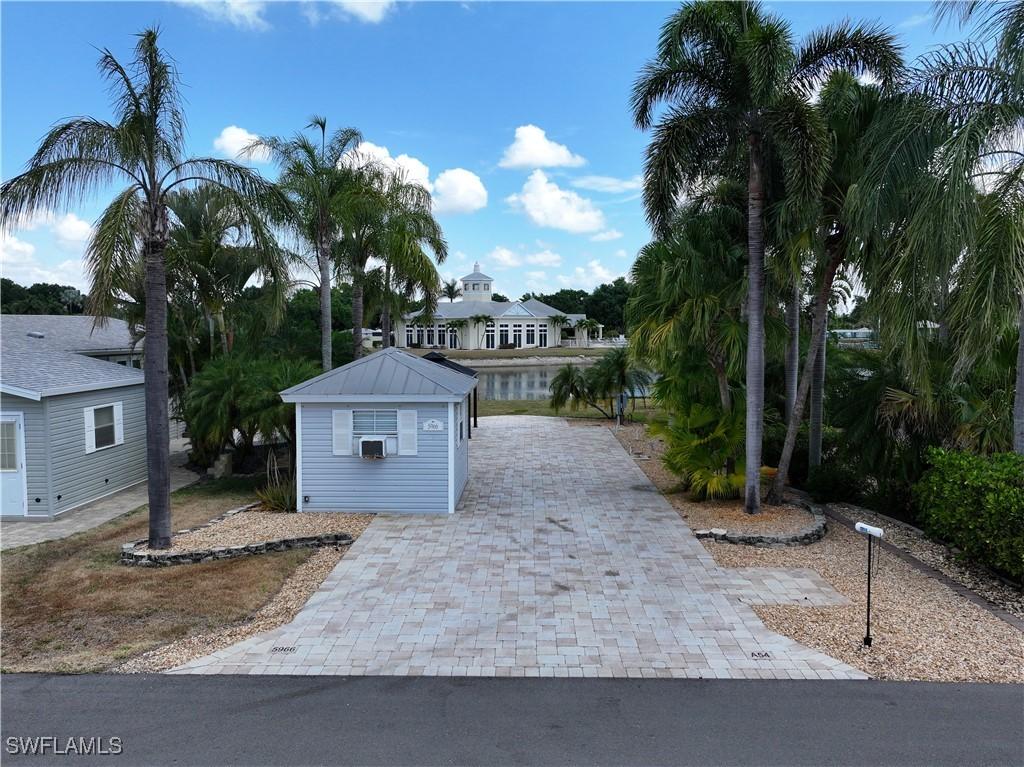 5966 Brightwood Dr., Fort Myers, FL 33905