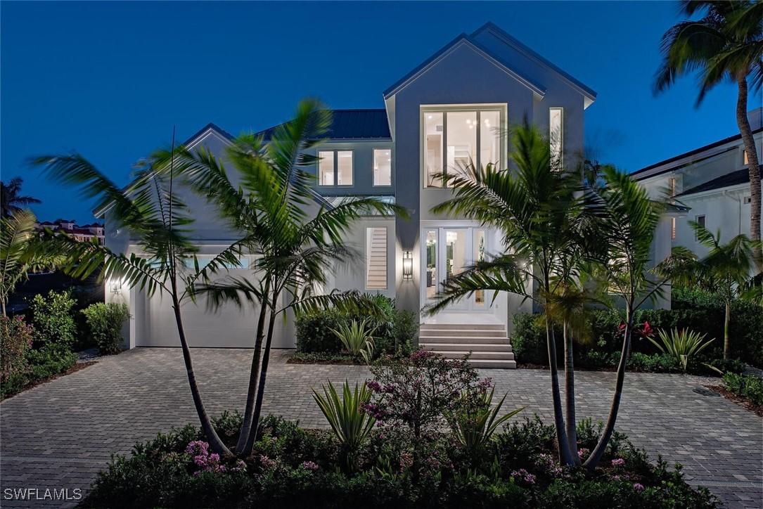 1380 Pelican Ave., Naples, FL 34102