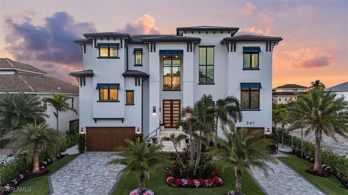 241 Egret Ave., Naples, FL 34108