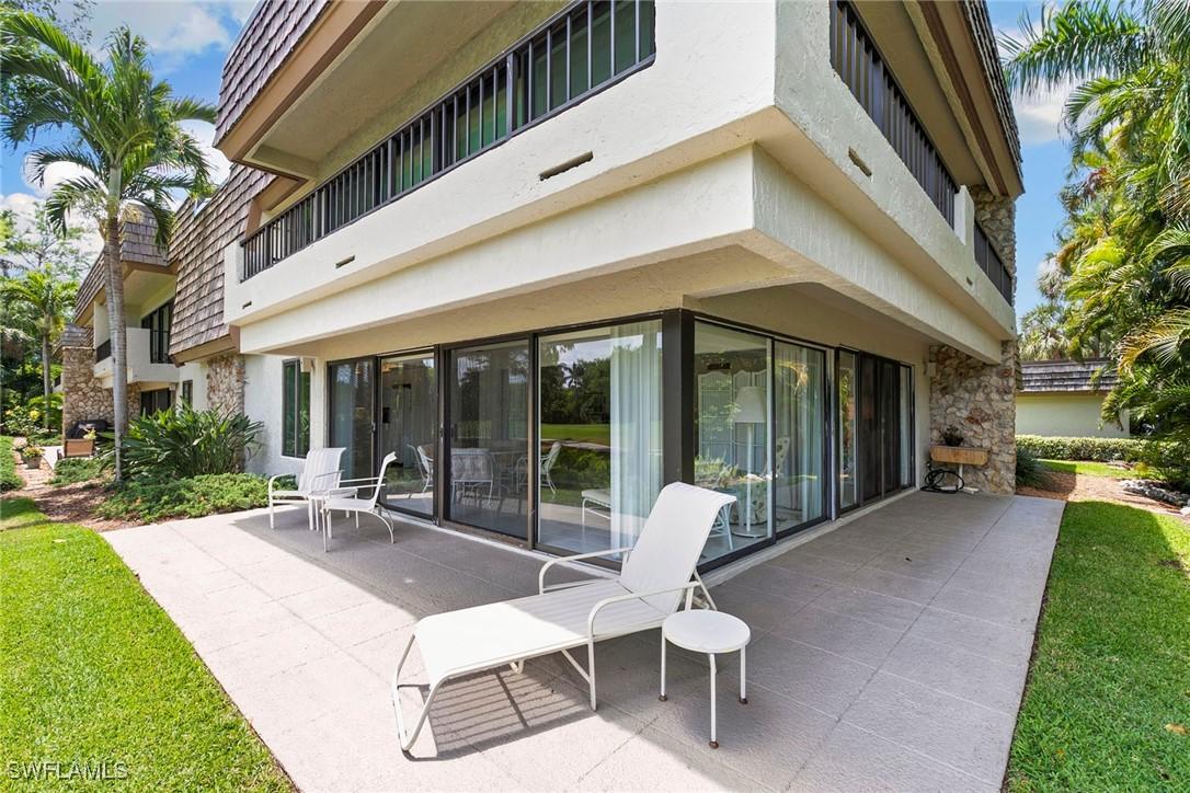 105 Wilderness Dr. #B105, Naples, FL 34105