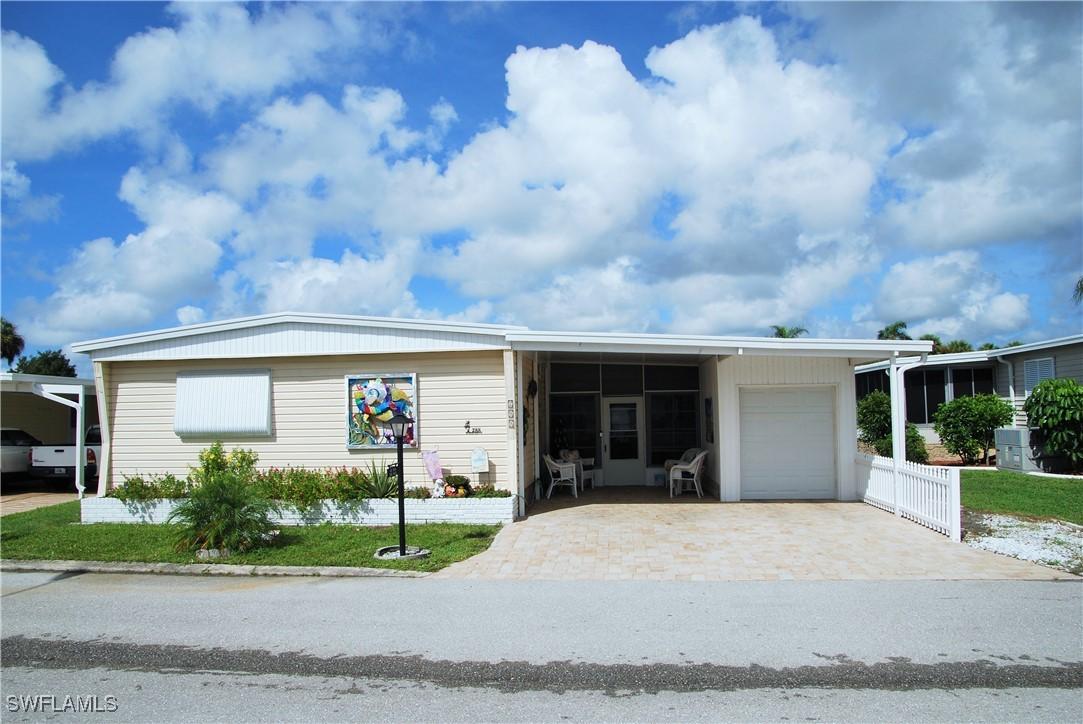 288 Boros Dr., North Fort Myers, FL 33903