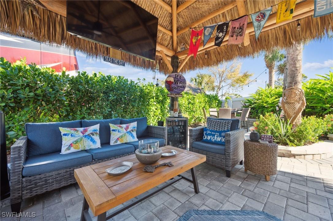 13575 Snook Cir., Naples, FL 34114