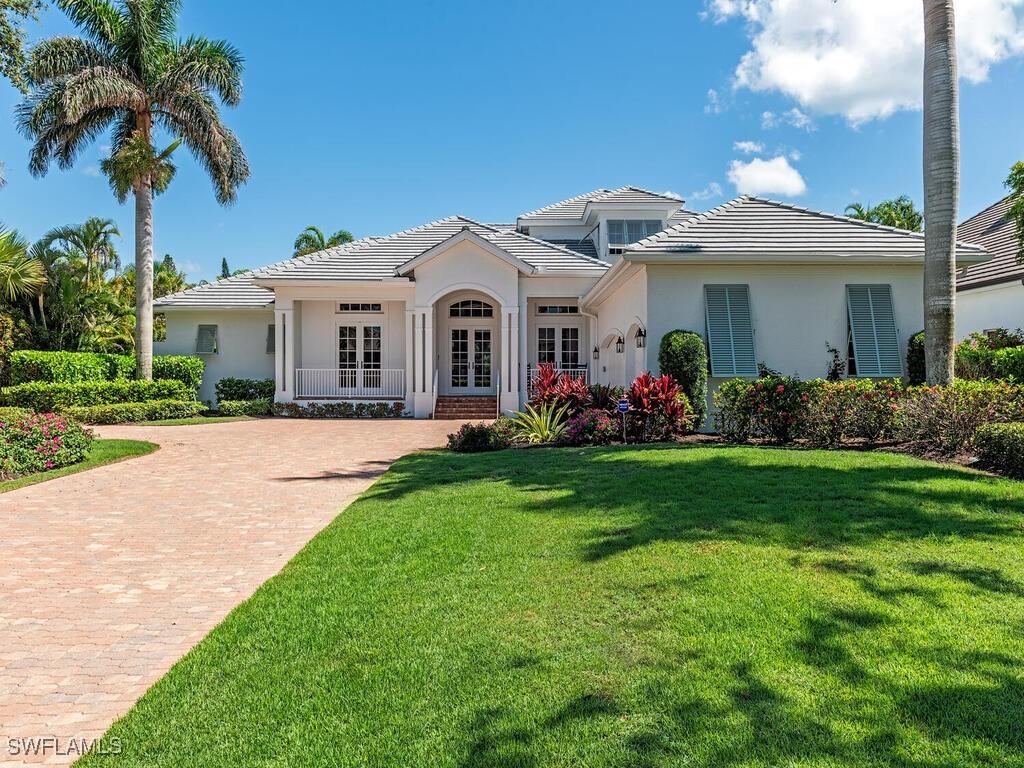 650 Bow Line Dr., Naples, FL 34103
