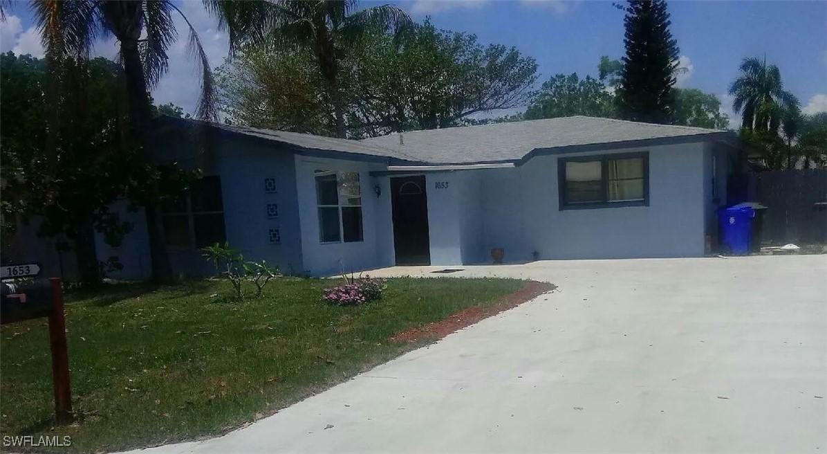 1653 Jamestown Ct., Fort Myers, FL 33907