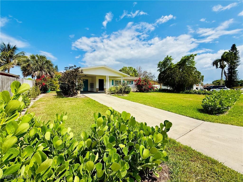 2084 46th St., Naples, FL 34116