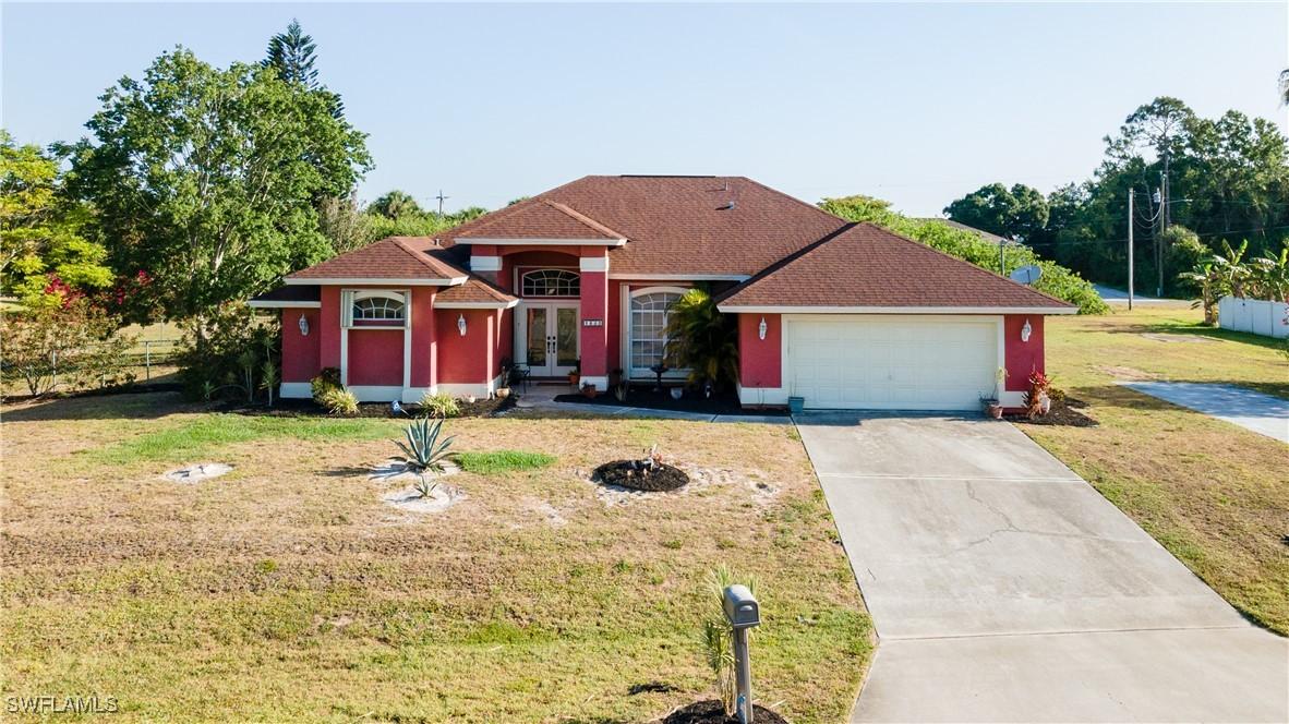 1435 Graham Cir., Lehigh Acres, FL 33936