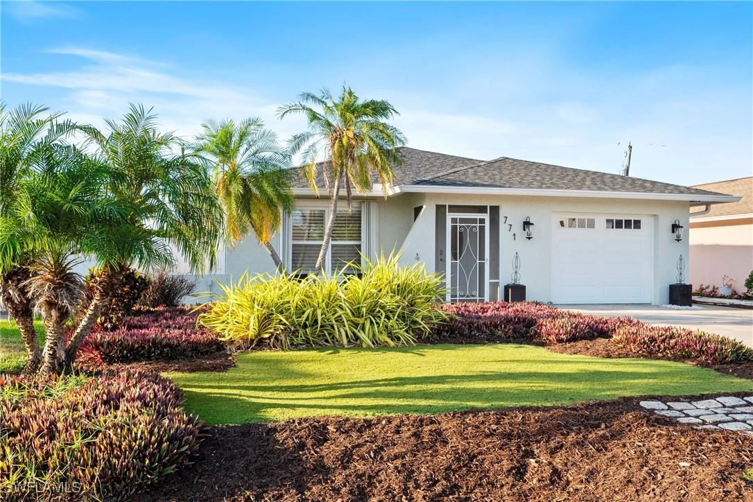 771 100th Ave., Naples, FL 34108