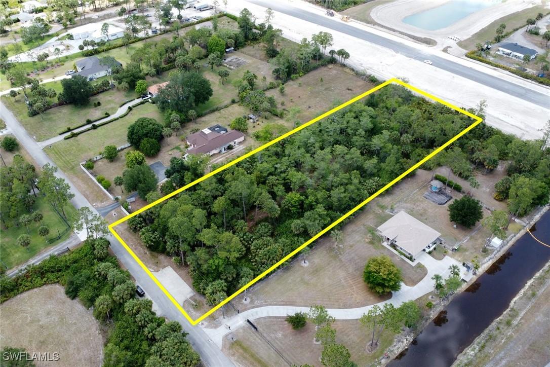 265 10th Ave., Naples, FL 34120