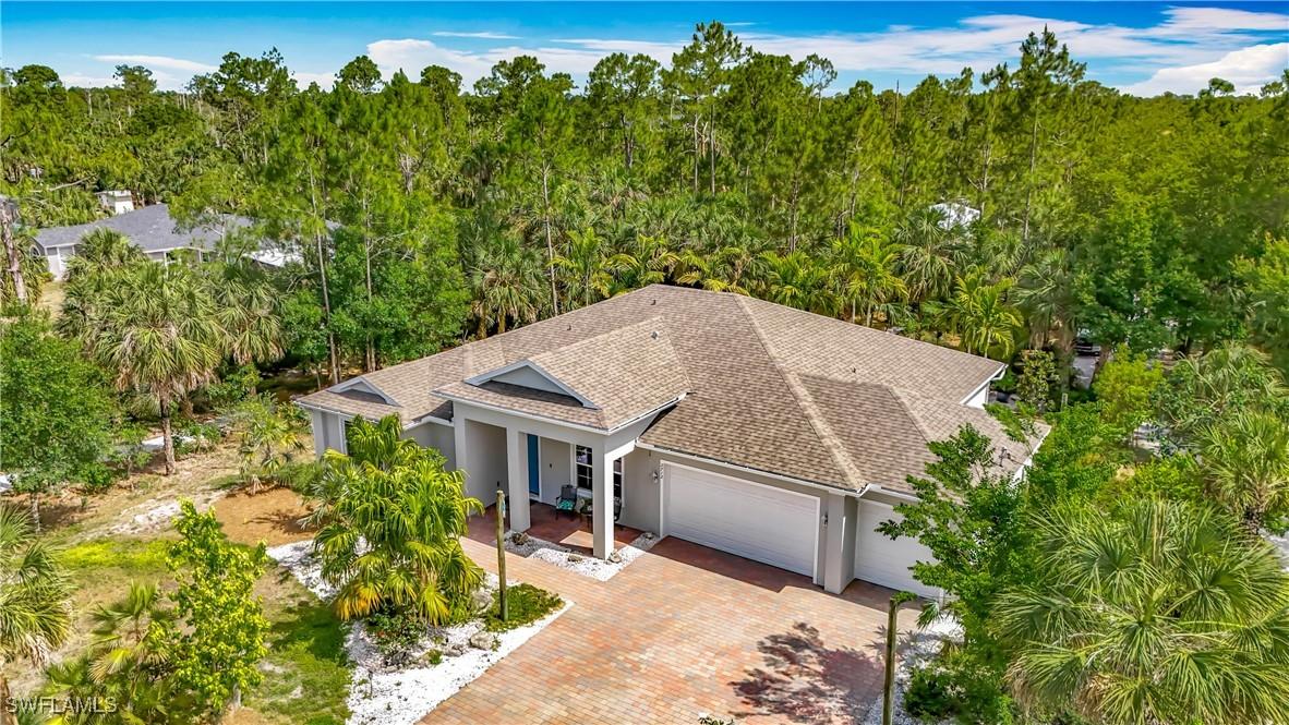 2712 14th Ave., Naples, FL 34117