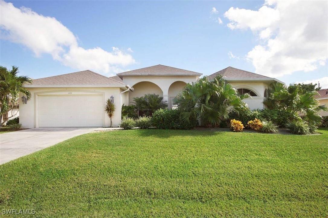 1725 SE 10th Pl., Cape Coral, FL 33990