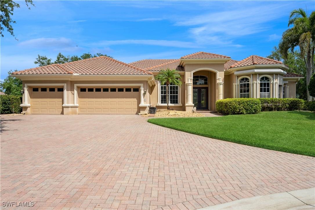 429 Terracina Ct., Naples, FL 34119