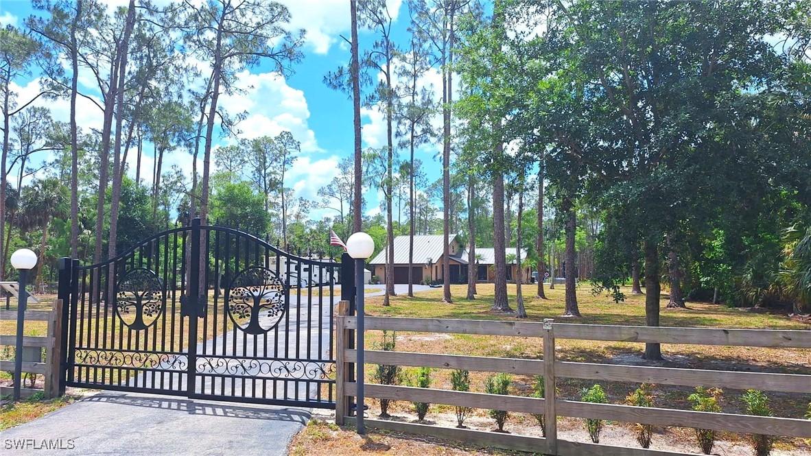 3690 27th Ave., Naples, FL 34117