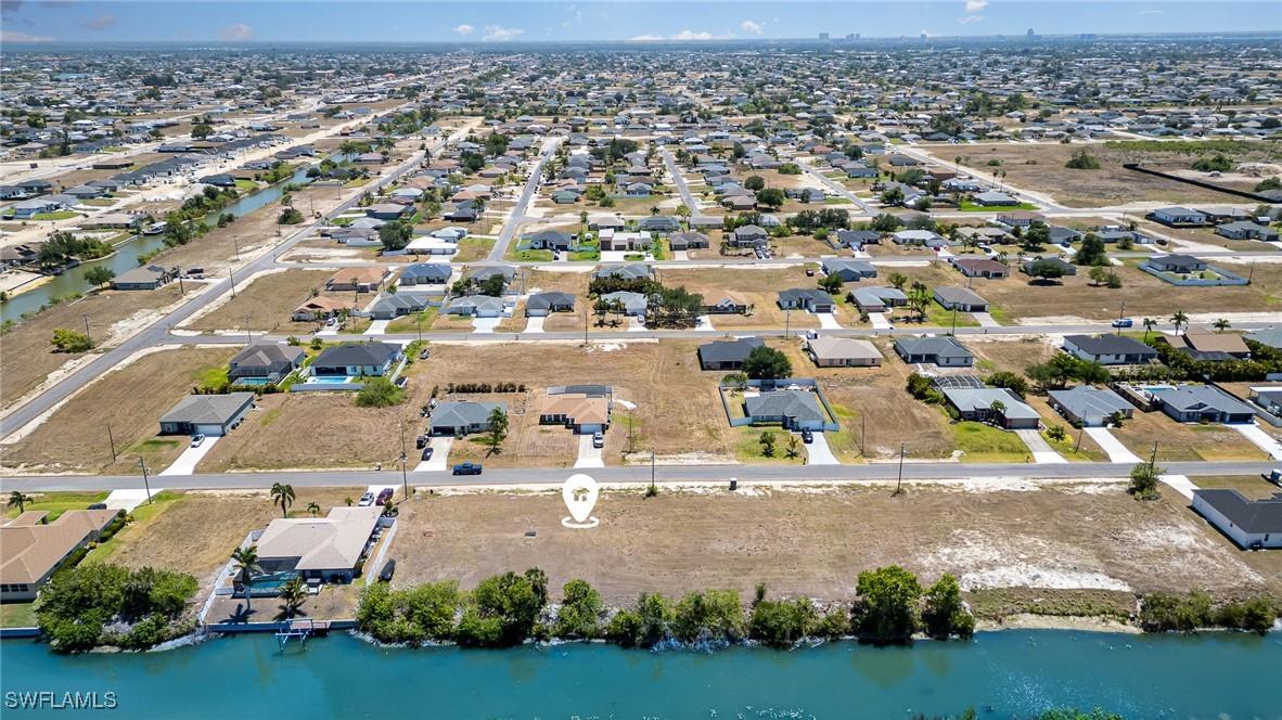 1410 NE 1st Pl., Cape Coral, FL 33909