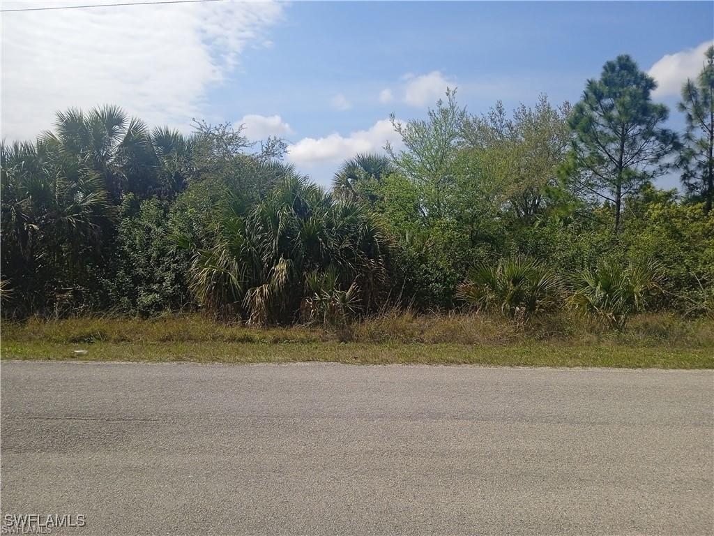 2605 Hanna Ave., Lehigh Acres, FL 33971